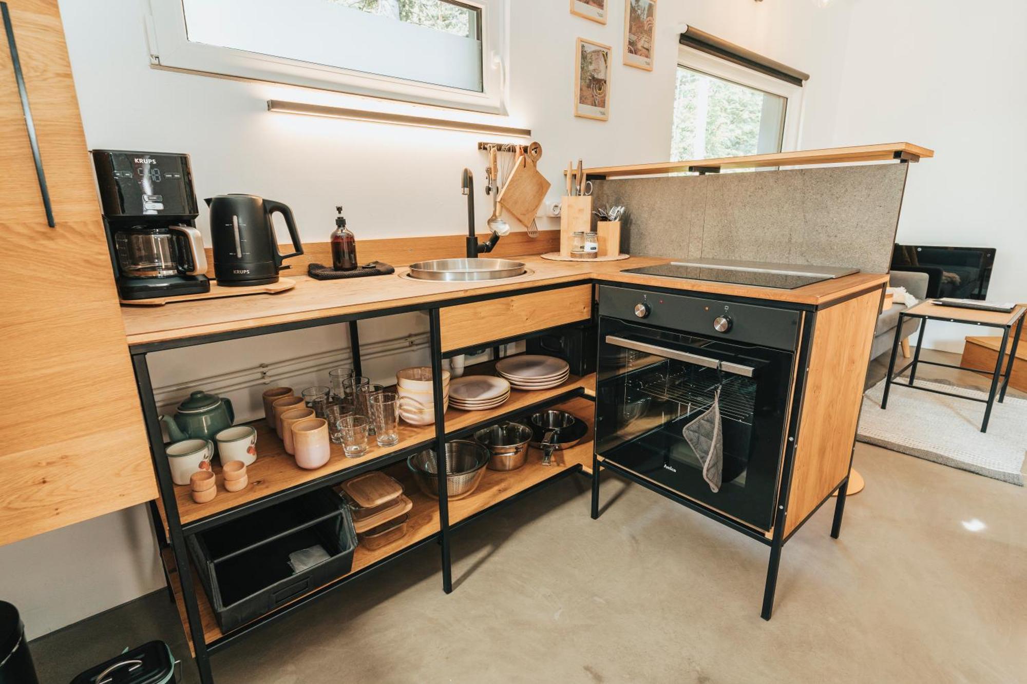 Modernes Tinyhouse Trailer Cabins Am Waldrand - Mit Seezugang Эгинг Экстерьер фото