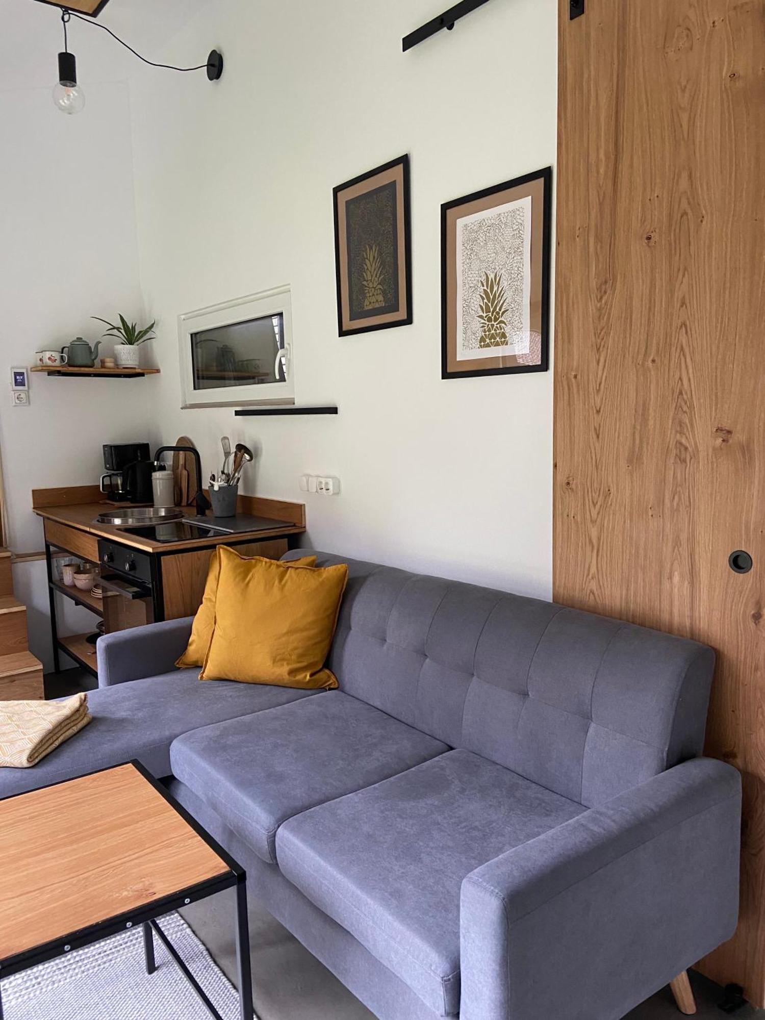 Modernes Tinyhouse Trailer Cabins Am Waldrand - Mit Seezugang Эгинг Экстерьер фото