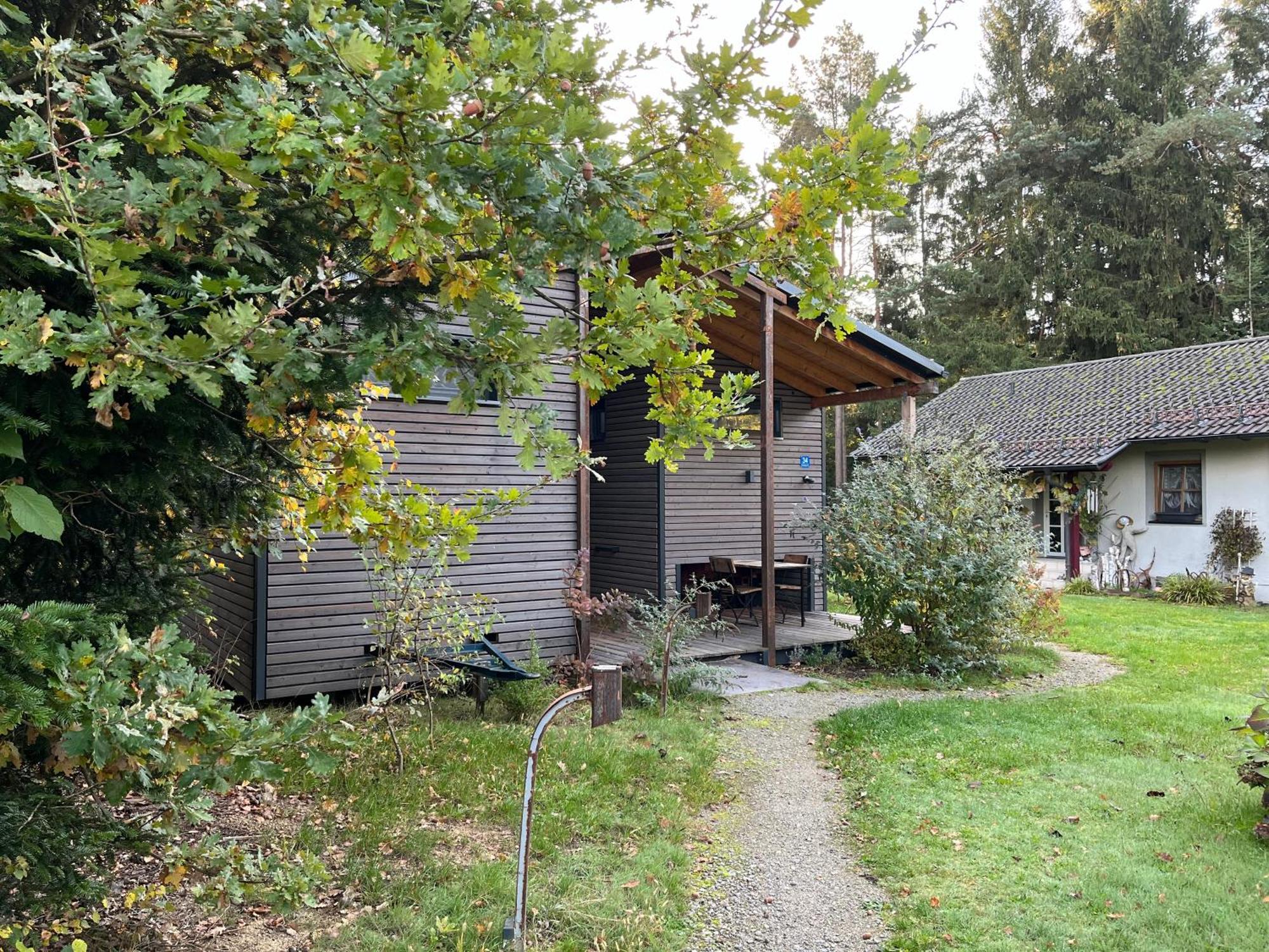 Modernes Tinyhouse Trailer Cabins Am Waldrand - Mit Seezugang Эгинг Экстерьер фото