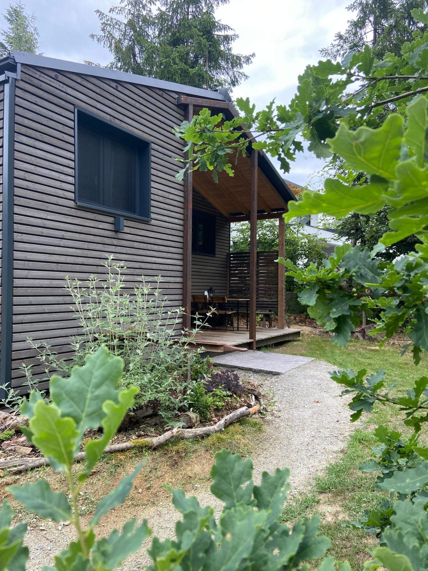 Modernes Tinyhouse Trailer Cabins Am Waldrand - Mit Seezugang Эгинг Экстерьер фото