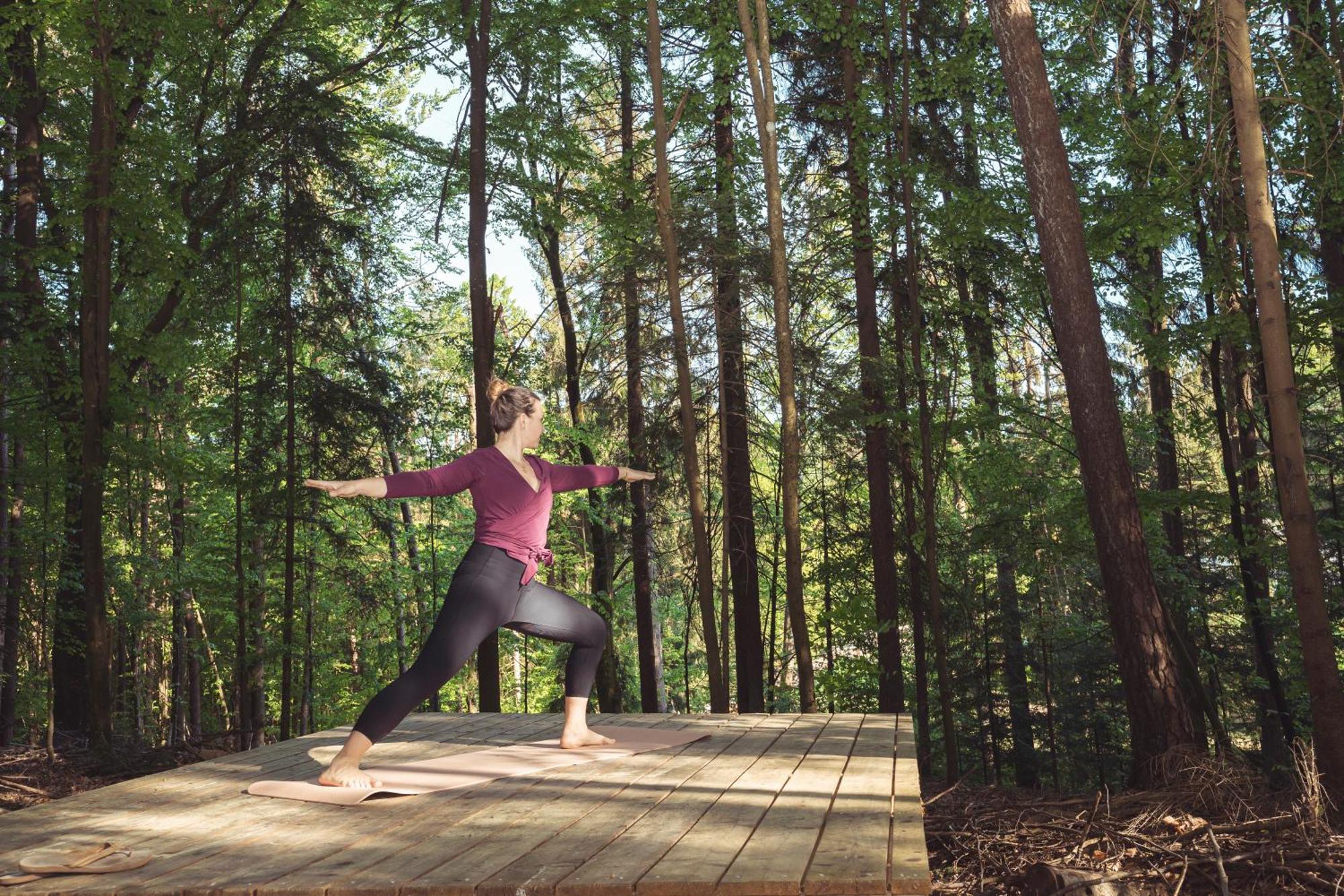 Modernes Tinyhouse Trailer Cabins Am Waldrand - Mit Seezugang Эгинг Экстерьер фото
